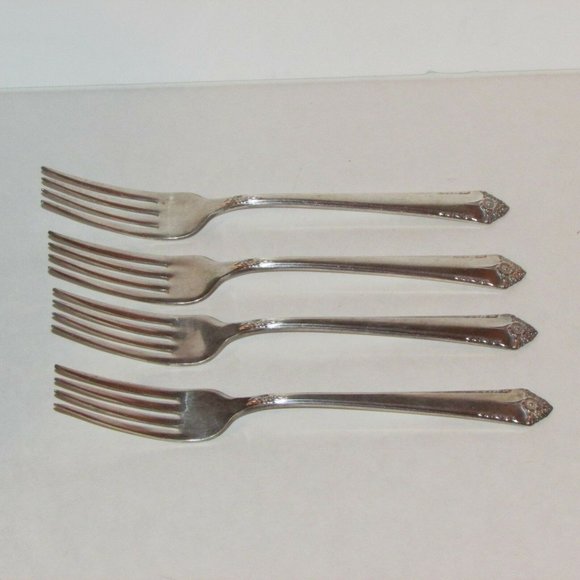 4 Vintage Dinner Forks STARLIGHT SILVERPLATE 1950 - Picture 4 of 5